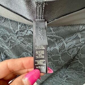 SKIMS Lace Biker Shorts